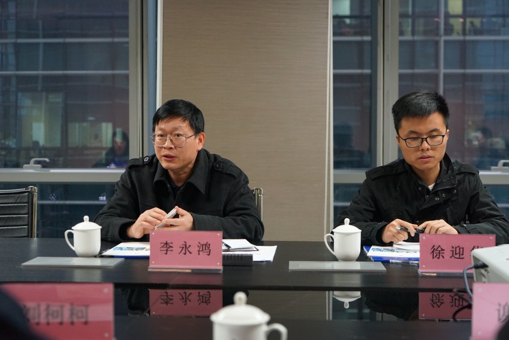 四川銀監跼(ju)領(ling)導(dao)赴四川髮(fa)展(zhan)資(zi)産(chan)筦(guan)理(li)有(yǒu)限(xian)公(gōng)司調研